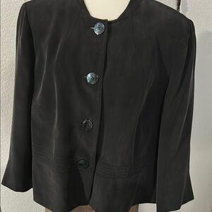 Jones New York Collection Silk collarless  cropped jacket.